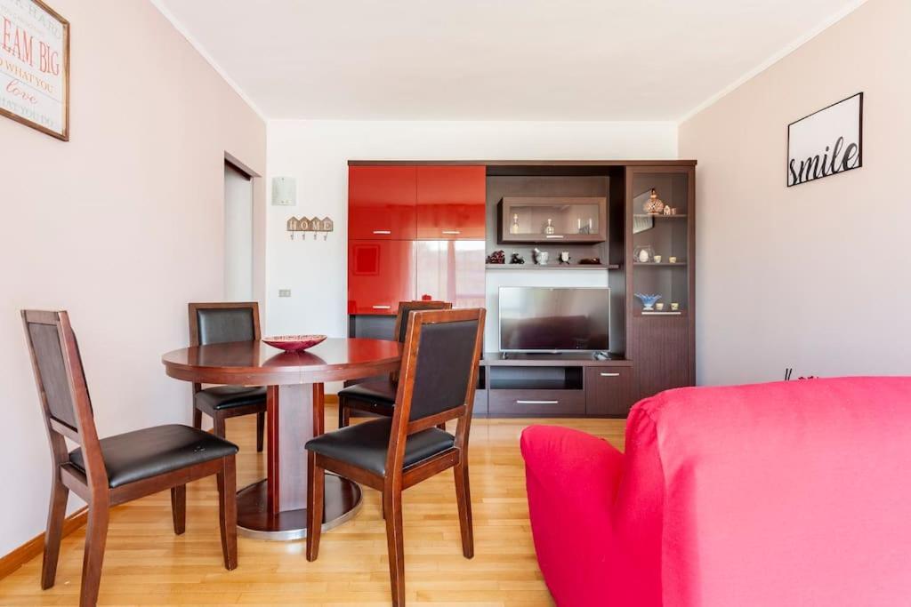Bussero Elegante Suite Adiacente Metro, Wifi Netflix מראה חיצוני תמונה